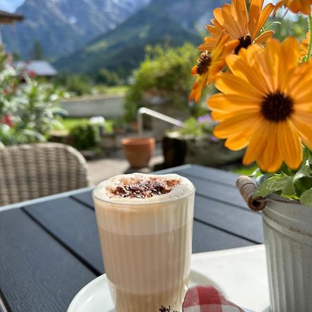 Apart Ursus Hinterthal Maria Alm am Steinernen Meer Exterior foto