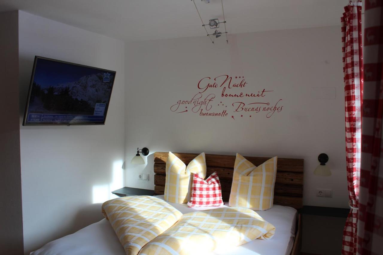 Apart Ursus Hinterthal Maria Alm am Steinernen Meer Exterior foto
