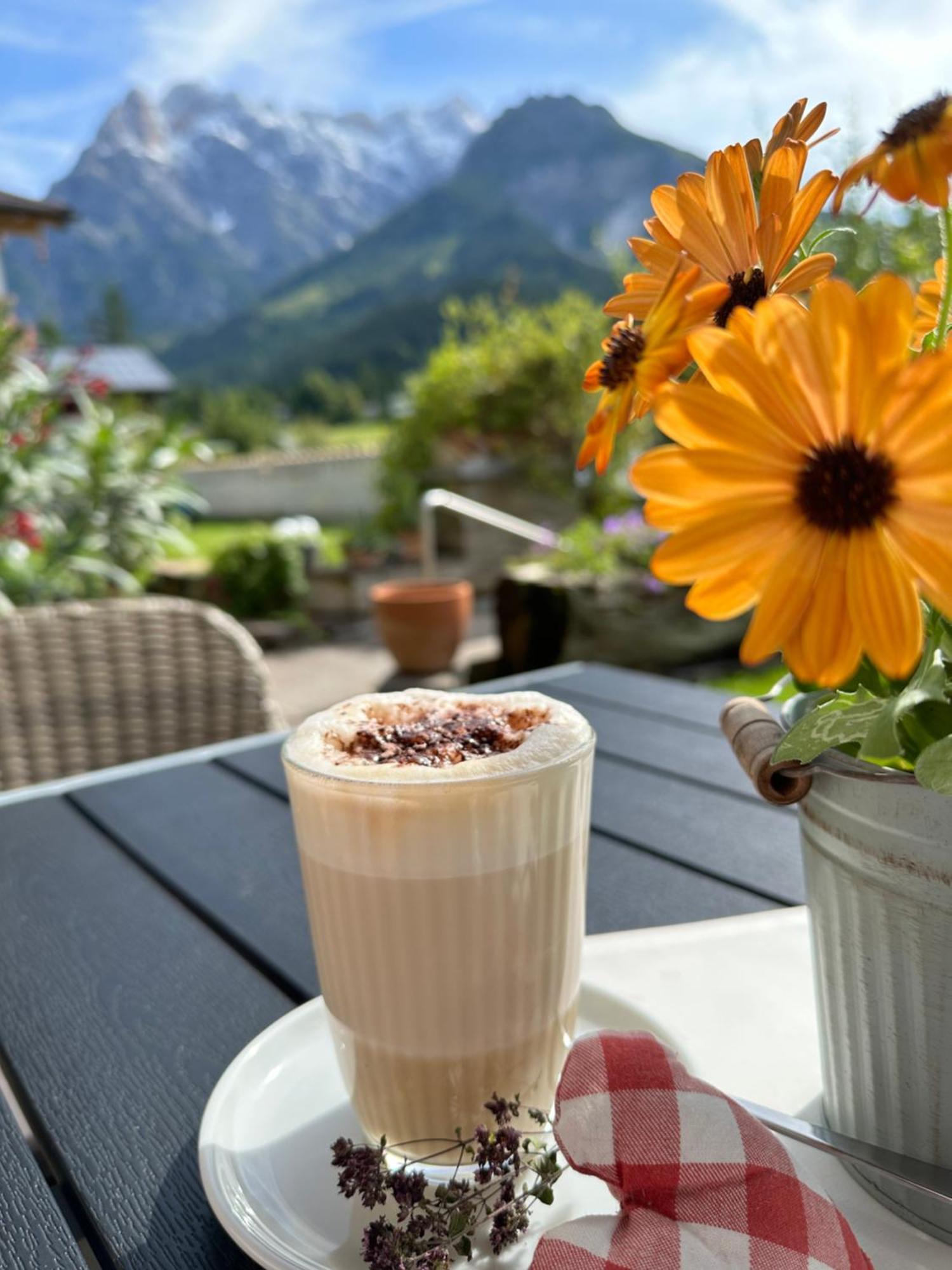 Apart Ursus Hinterthal Maria Alm am Steinernen Meer Exterior foto